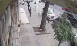 Çekmeköy'de otomobil cipe çarptı: O anlar kamerada