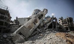 Gazze'de bulunan 2 cami daha İsrail ordusunun hedefi oldu