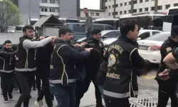 İstanbul'da Barış Boyun suç örgütüne yönelik operasyonda yakalanan 6 şüpheli tutuklandı