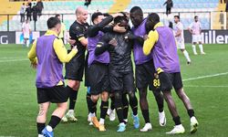 İstanbulspor, sahasında Atakaş Hatayspor'u 2-1 mağlup etti