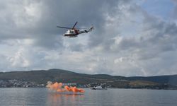 İzmir’de Karantina Adası'nda deprem anında tekne kazası tatbikatı