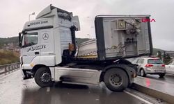 Maltepe'de TIR refüje çıktı: Yol trafiğe kapandı