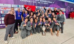 Türkiye'ye sutopunda ilk Avrupa kupasını İzmir BB Kadın Sutopu Takımı kazandırdı