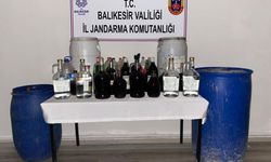 Balıkesir'de 2 bin 342 litre sahte içki ele geçirildi: 11 gözaltı