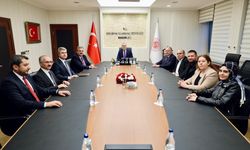 Vedat Işıkhan, Asgari Ücret Tespit Komisyonu'ndaki işçileri kabul etti