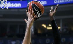 Basketbolda Anadolu Efes ile Fenerbahçe Beko yarın karşı karşıya gelecek