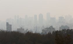 İran'da eğitime hava kirliliği engeli