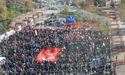 Staj ve çıraklık mağdurları ‘Büyük İstanbul Mitingi'nde buluştu: Yerel seçimlere kadar mağduriyet bitirilmeli
