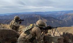 Irak'ın kuzeyine düzenlenen operasyonlarda 12 PKK'lı terörist etkisiz hale getirildi