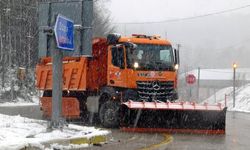 Bolu Dağı'nda sağanak, kar yağışına dönüştü