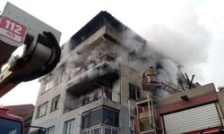 Bursa'da bina yangını: 14 kişi zehirlendi