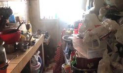 Yalova'da bir evden 2 ton çöp çıkarıldı