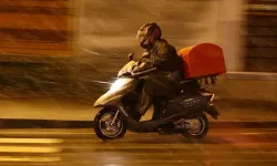 Edirne'de kar nedeniyle motosiklet, elektrikli scooter ve motokuryeler trafiğe çıkamayacak