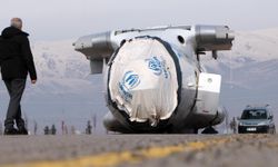 Van depremi sonrası yardıma gelen Gürcistan uçağı, 12 yıl sonra parçalanarak aprondan çıkarıldı