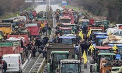 Fransız çiftçilerin yol kesme eyleminde 2 kişi daha yaralandı