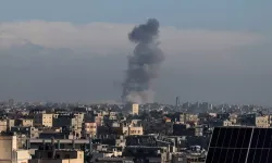 İsrail, bayramın ilk gününde Gazze'ye onlarca hava saldırısı düzenledi