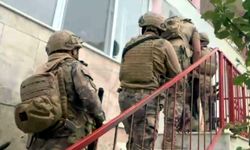 İzmir'de FETÖ operasyonu; 14 gözaltı