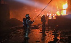 Sultanbeyli'de işçilerin kaldığı konteynerda yangın: 3 ölü, 2 yaralı