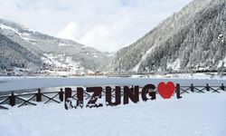 Trabzon'daki Uzungöl buz tuttu