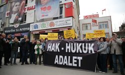 Edirne'de CHP İl Başkanlığı önünde 'adayımızı geri istiyoruz' protestosu