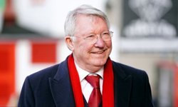 Sir Alex Ferguson hastaneye kaldırıldı