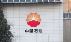 Çin petrol şirketi CNPC'nin eski yöneticisine yolsuzluk soruşturması açıldı
