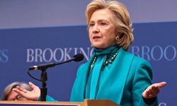 Eski ABD Dışişleri Bakanı Clinton: Netanyahu'nun görevden ayrılması gerekiyor