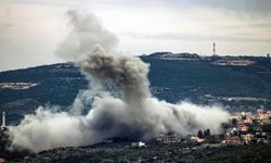 Lübnan'dan fırlatılan füzeler nedeniyle İsrail'in kuzeyinde 15 noktada yangın çıktı