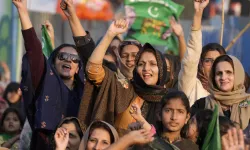Pakistan'da seçim: Hangi adaylar ve partiler yarışıyor, değişim olacak mı?