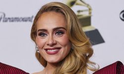 Ünlü şarkıcı Adele konser esnasında seyircisini azarladı