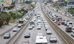 TÜİK: Nisanda 196 bin 309 aracın trafiğe kaydı yapıldı