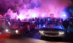 Adana'da 'Beklenen değişime adım adım yürüyüşü' düzenlendi