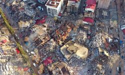 Adana'daki Özgür Apartmanı Davasına devam edildi: 2 müteahhit tutuksuz yargılanacak