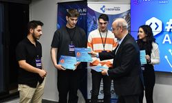 Ankara Büyükşehir Belediyesi 'Teens In Ai Ankara Iwd Global Techathon'una ev sahipliği yaptı