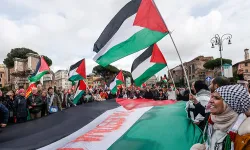 Fransa'da Filistin'e destek eylemleri üniversitelerin ardından liselere de yayıldı
