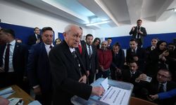 Devlet Bahçeli'nin yüzüne ne oldu?