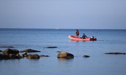 Ege'de düzensiz göçmenleri taşıyan bot battı: 1 kişi öldü, 4 kişi kayıp