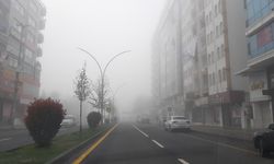 Diyarbakır’da sis etkili oldu