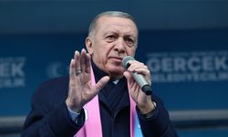 Erdoğan: Özgür efendi bıraksın bu darbe şakşakçılığını da önce görevini yerine getirsin