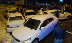 Erzurum’da buzlanma nedeniyle 30 araç birbirine girdi: 13 yaralı