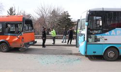 Erzurum'da halk otobüsünün karıştığı kazada 14 kişi yaralandı