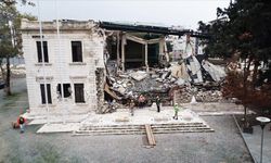 Hatay'da depremlerde hasar gören tarihi valilik binasında çalışmalar devam ediyor