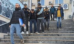 Kadıköy'de kuyumcu soygununda 300 bin dolar değerinde takı çaldılar