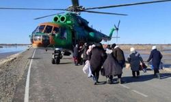 Kazakistan'da sel; binlerce kişi helikopter ve botlarla tahliye edildi