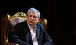 Orhan Pamuk kimdir?