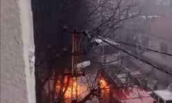 Sultanbeyli'de park halindeki elektrikli araç yandı