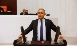 Kırıkkale Belediye Başkanı Ahmet Önal mazbatasını aldı