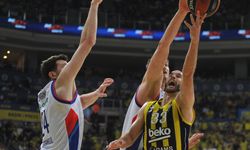 Türk derbisinde kazanan Anadolu Efes oldu