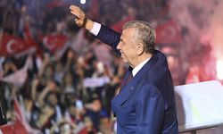 Ankara Büyükşehir Belediyesi'nde meclis çoğunluğu hangi partide?
