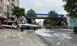 Benzin yüklü tanker devrildi, patlama riskine karşı evler boşaltıldı